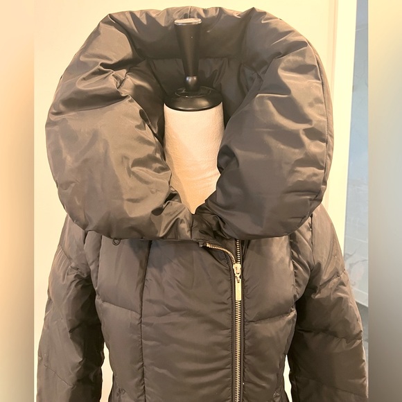 Cole Haan Asymmetrical Pillow Collar Puffer Jacket - Picture 6 of 9